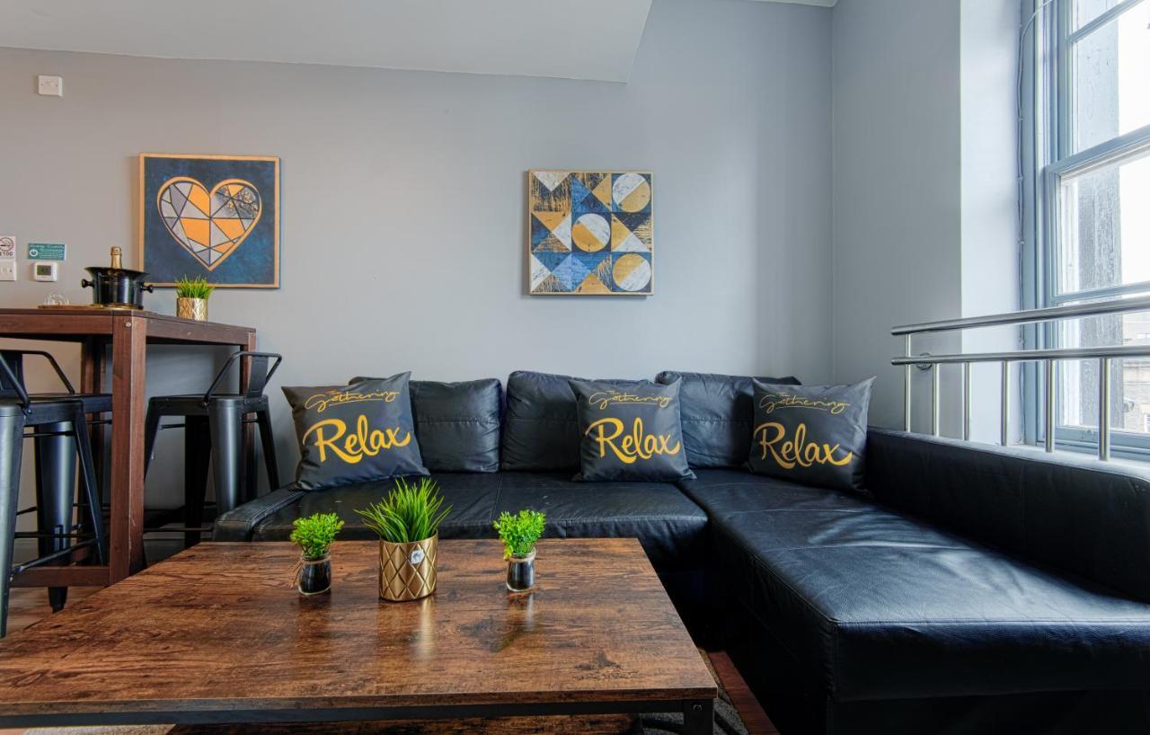 The Penthouse Gathering - Town Centre - Sleeps Up To 16 Рексем Екстер'єр фото