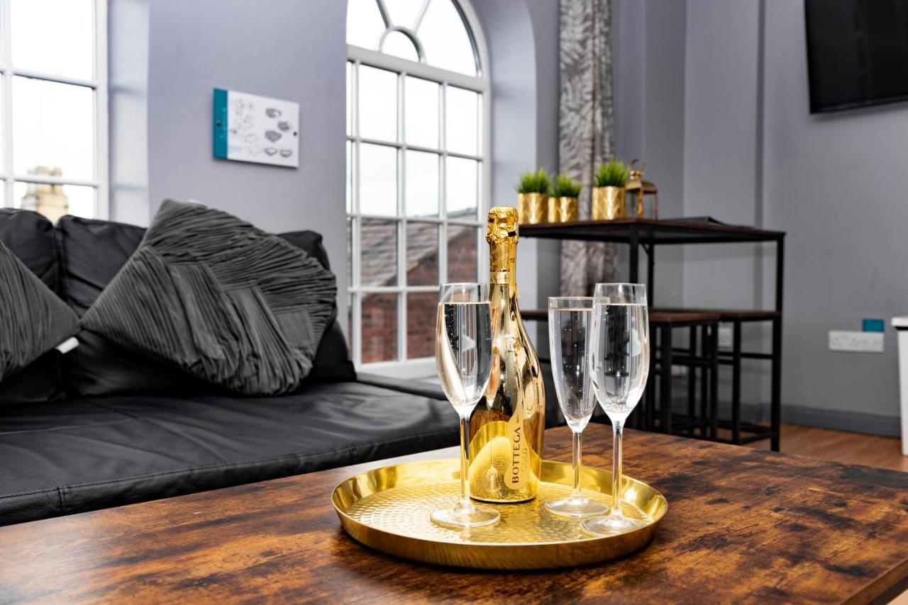 The Penthouse Gathering - Town Centre - Sleeps Up To 16 Рексем Екстер'єр фото